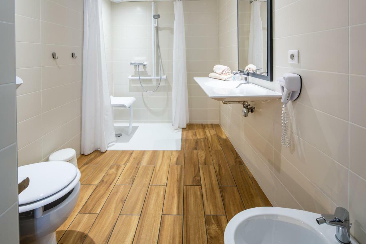 Hotel Acadia 3*